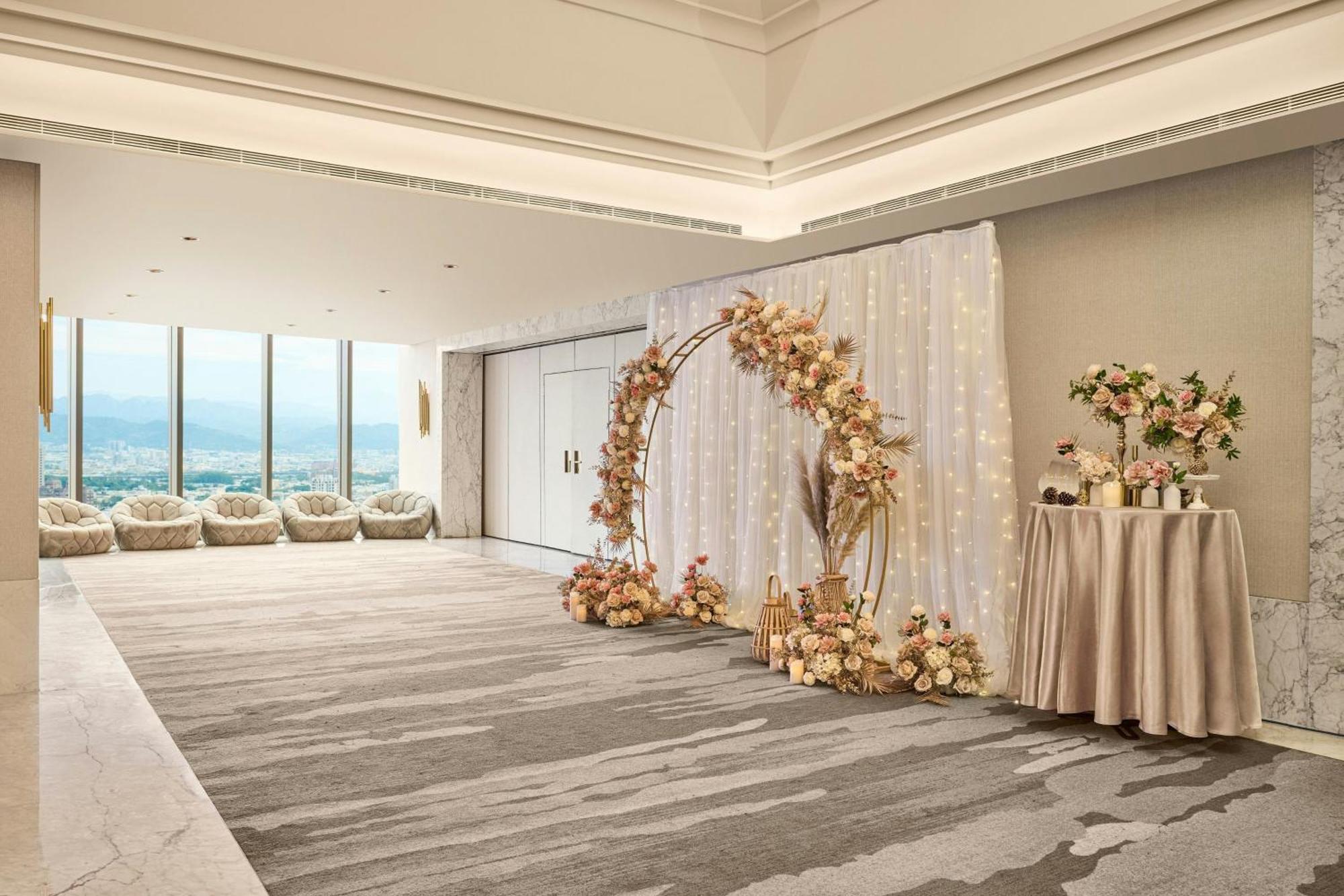 Le Meridien Тайчжун Екстер'єр фото The Wedding Hall