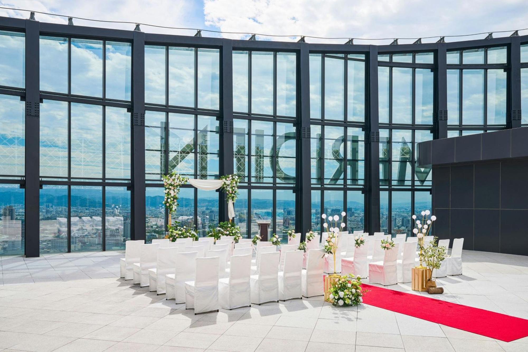 Le Meridien Тайчжун Екстер'єр фото The Sky Chapel