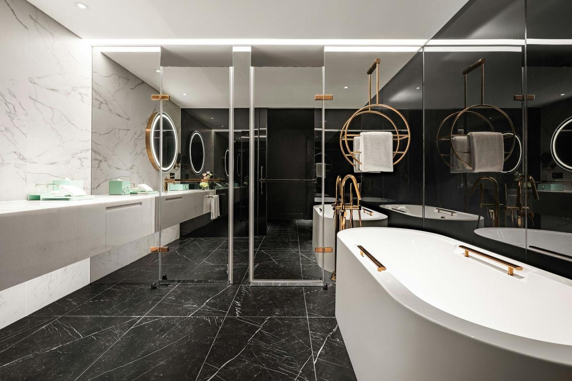 Le Meridien Тайчжун Екстер'єр фото Bathroom interior design